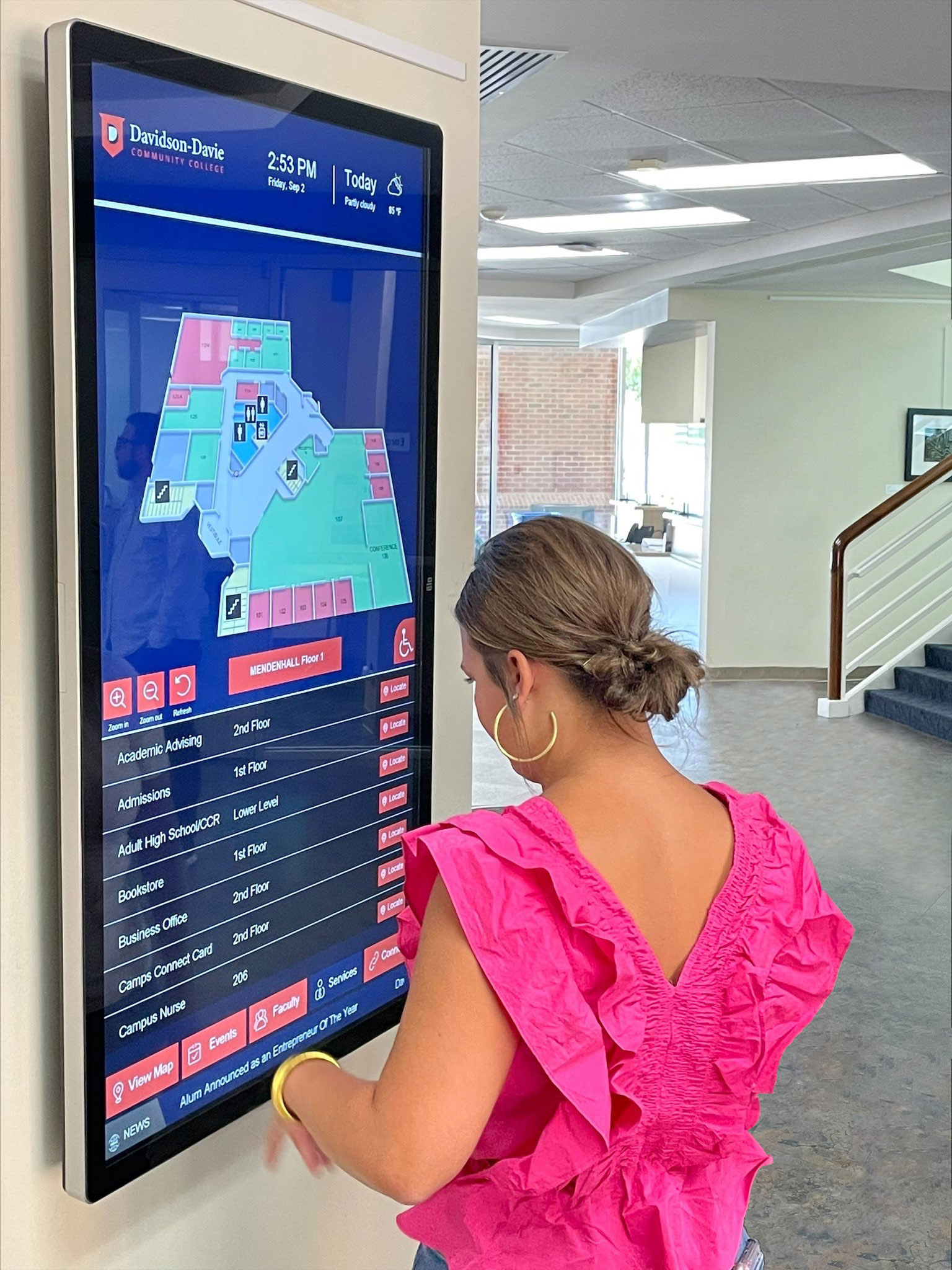 Intel & 22Miles Wayfinding and Digital Signage for Colleges and Universities